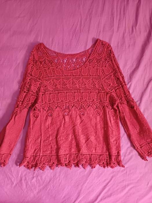 Ladies Top (Size M/L)