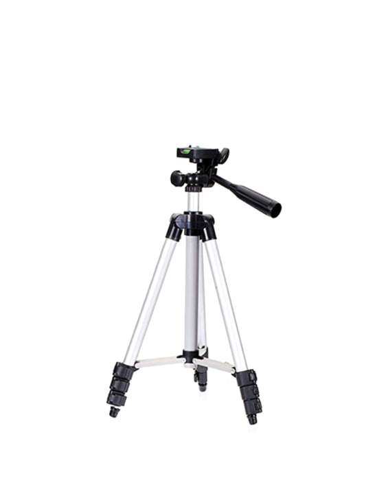3110 Lightweight Aluminium Tripod with Phone Holder