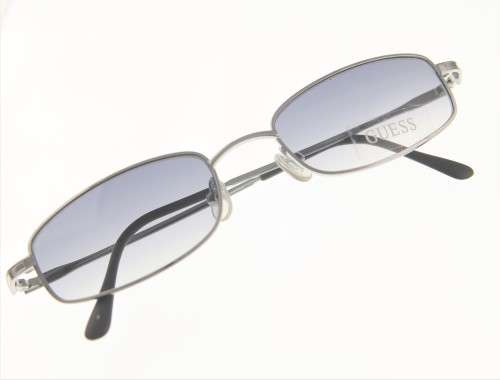 GUESS*** Branded Sunglasses - Matrix Look - R1 Start with NO Reserve