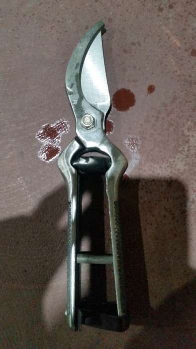 Garden scissors/ cutter