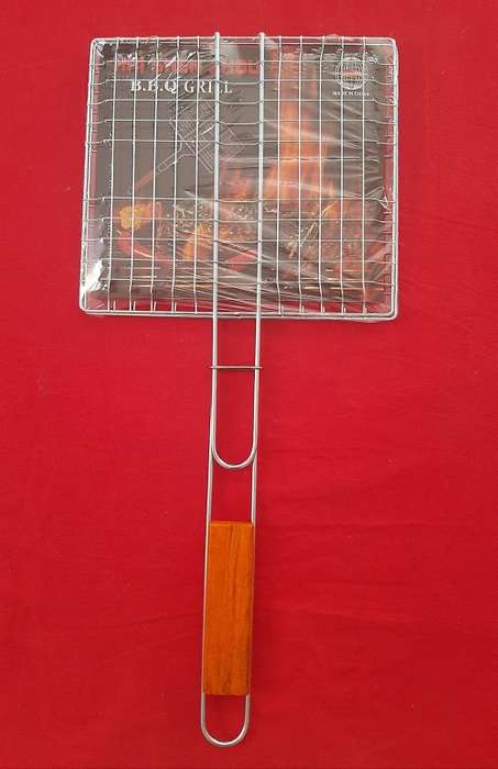 Braai grill with wooden handle, grid size 23x21cm
