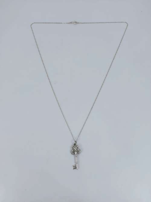 Solid 925 Silver Designer 21 Key style Pendant and Fine Chain Set