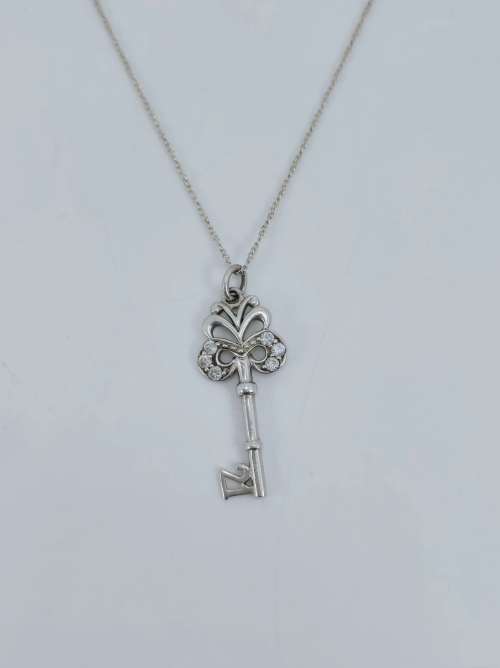 Solid 925 Silver Designer 21 Key style Pendant and Fine Chain Set