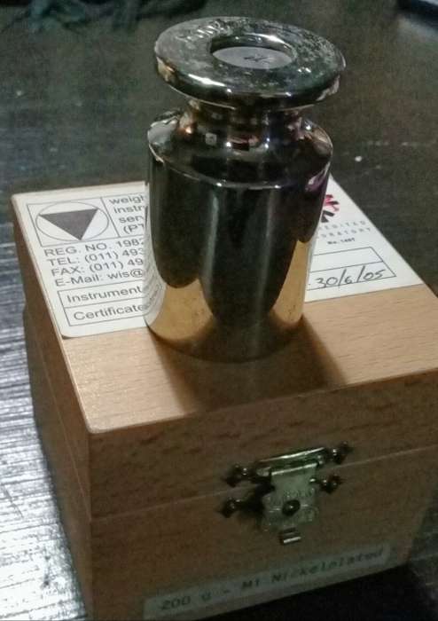 Scale Weight Nickelplated in wooden box