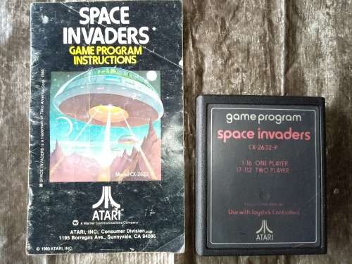 Atari Space Invaders Game with manual