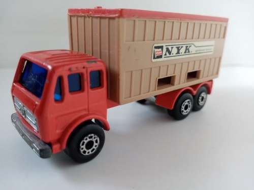 Matchbox Superfast Mercedes Container Truck