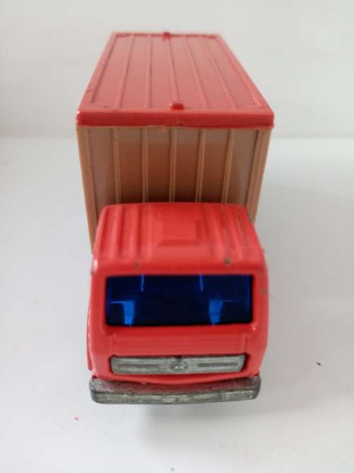 Matchbox Superfast Mercedes Container Truck