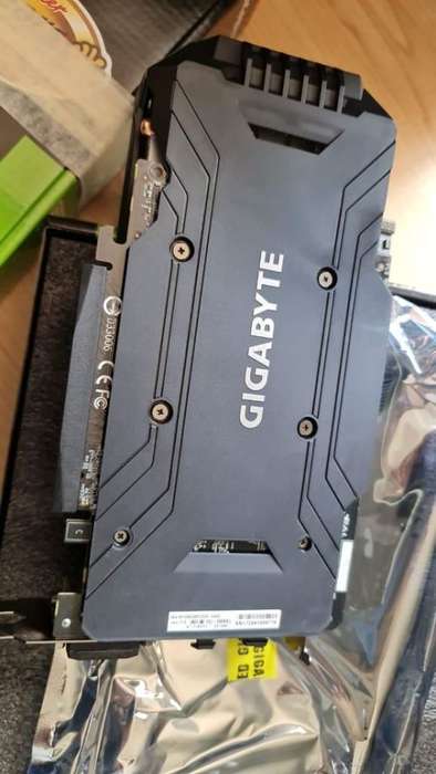Gtx 1060 3GB windforce with box!
