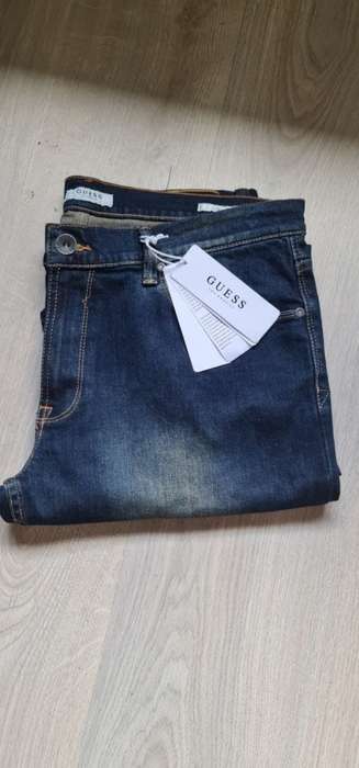 100% Original Guess Jeans - Men 34x34 (Slim fit, low rise, boot cut)
