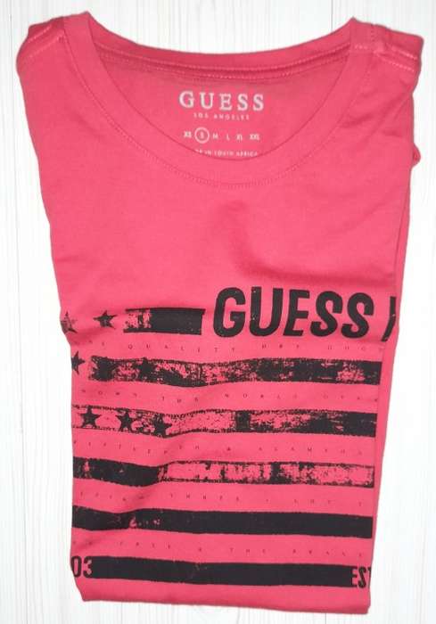 100% Original Mens Guess T-Shirt - Small (Retail R499)