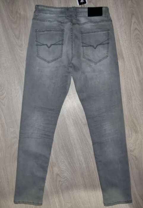 Guess Jeans - Men`s Skinny Jeans Size : W34L32 (Retail R1299)