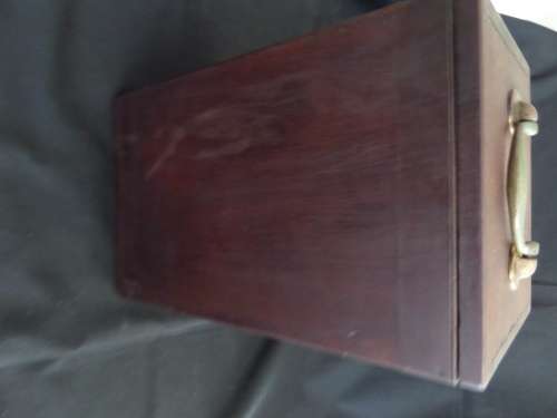 H Hughes & Sons Ltd Microscope 1917 with Accessories in Wooden Box  26 cm