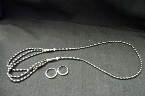 Lot of Interesting Jewellery (Bid for the lot)