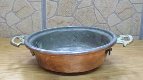 Wonderful Vintage Copper 6-Egg Poacher/Escargot Pan With Brass Handles D: 16 cm H: 5 cm