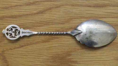 Lot of Eight Pretty, Vintage Silver Plate Teaspoons and Sugar Spoons