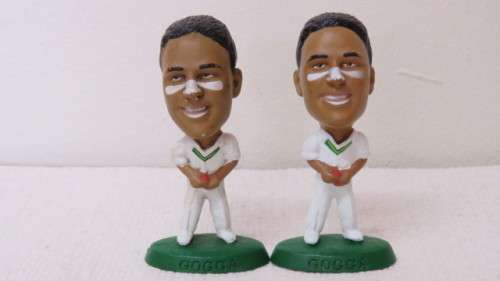 Six Vintage 1997 Shell Headliners Collection/SARFU Cricket/Rugby Figurines Details in Description