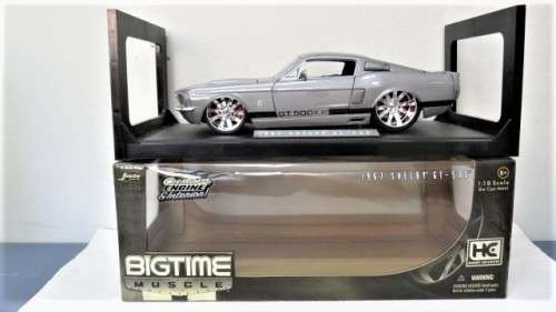 Boxed Jada Toys Bigtime Muscle Die Cast 1967 Shelby GT-500 Custom Engine & Interior Scale 1:18