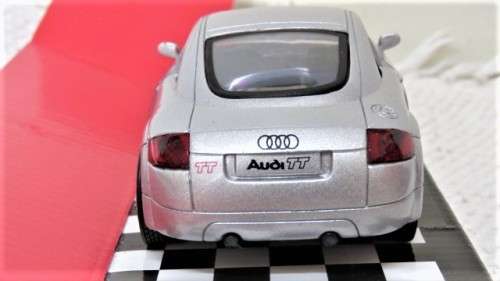 Awesome Boxed New-Ray Die Cast 1998 Audi TT With Pull Back Action Scale 1:32 L: 12,5 cm