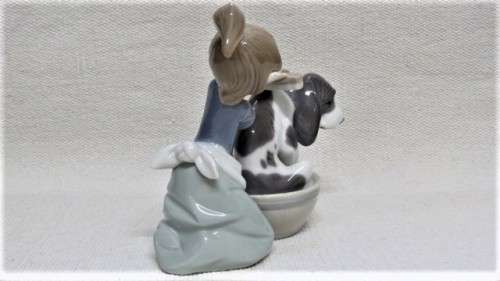 Superb Vintage Lladro Porcelain `Bashful Bather` #5455 Figurine Made in Spain 11 x 12,5 cm