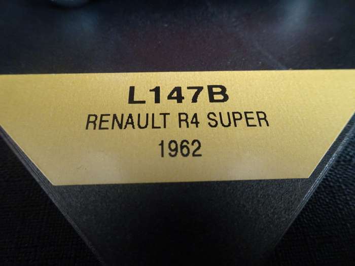 Limited Edition Vitesse L147B Renault R4 Super 1962 (Car 8cm Long) 0940/2000