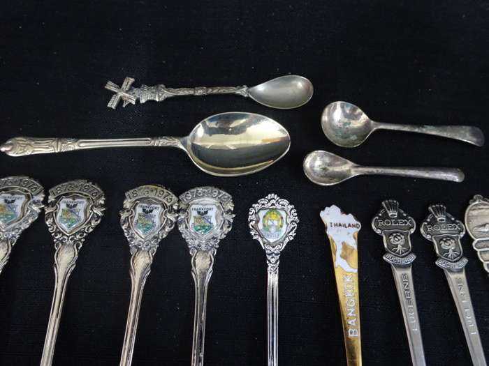 Collection Of Twenty Five Vintage Teaspoons (Relist Item)