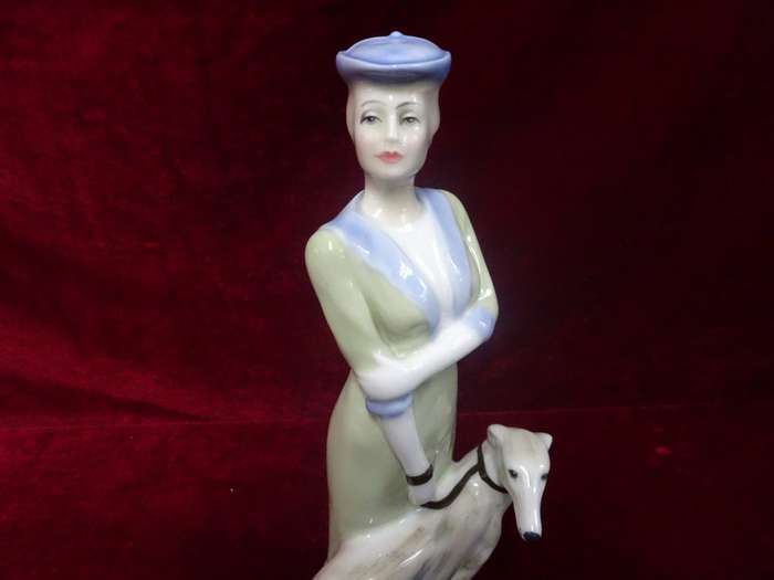 Large Royal Doulton Reflections Figurine With Saluki Dog - Park Parade HN 3116 - Made In England