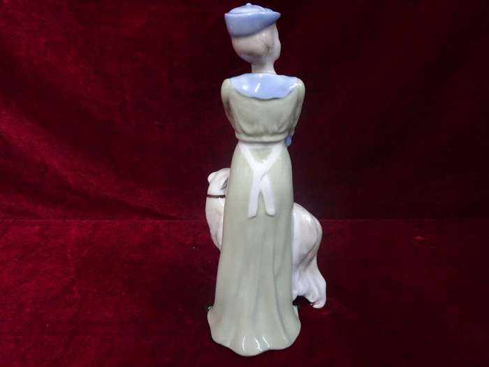 Large Royal Doulton Reflections Figurine With Saluki Dog - Park Parade HN 3116 - Made In England