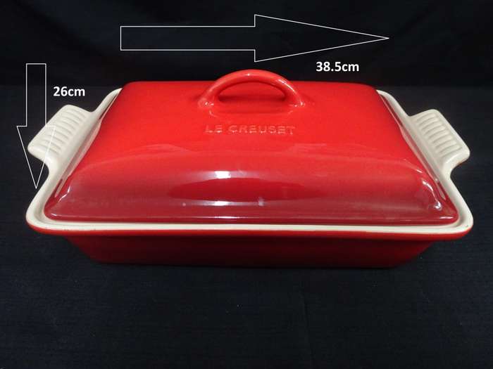Le Creuset Rectangular Oven Dish With Lid - In Excellent Condition