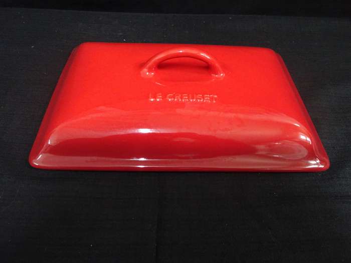 Le Creuset Rectangular Oven Dish With Lid - In Excellent Condition