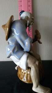 "  Chinese  Shiwan Mudman Fisherman " very collectable -  Free Postage