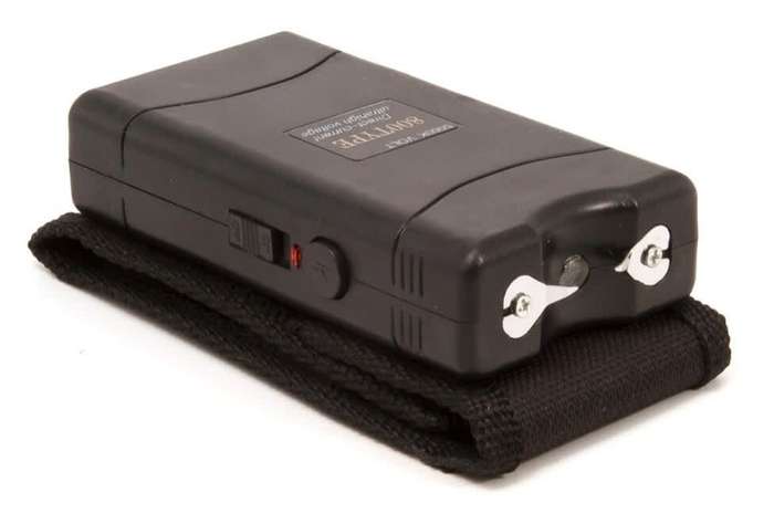 Self-Defensive Stun Gun & Flashlight (Local Stock)
