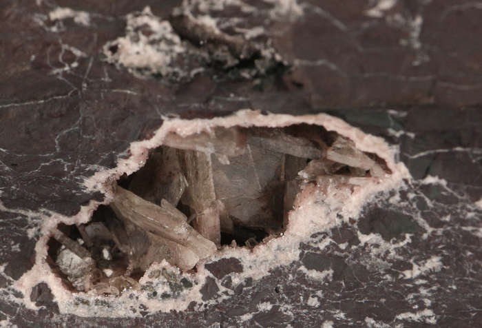 Baryte on Rhodochrosite Vugs, N'Chwaning I, Northern Cape, South Africa