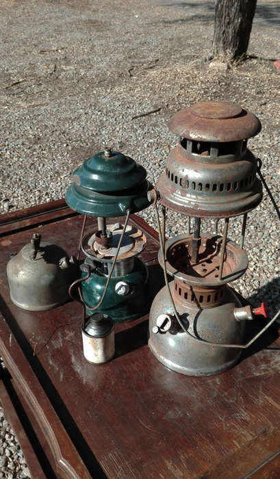 VINTAGE PRESSURE LAMPS AND FILLER TIN. FOR RESTORATION.