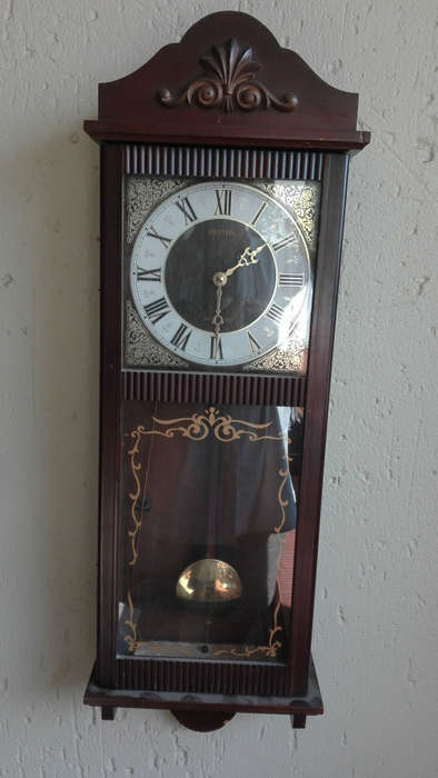 WALL CLOCK..RHYTHM.