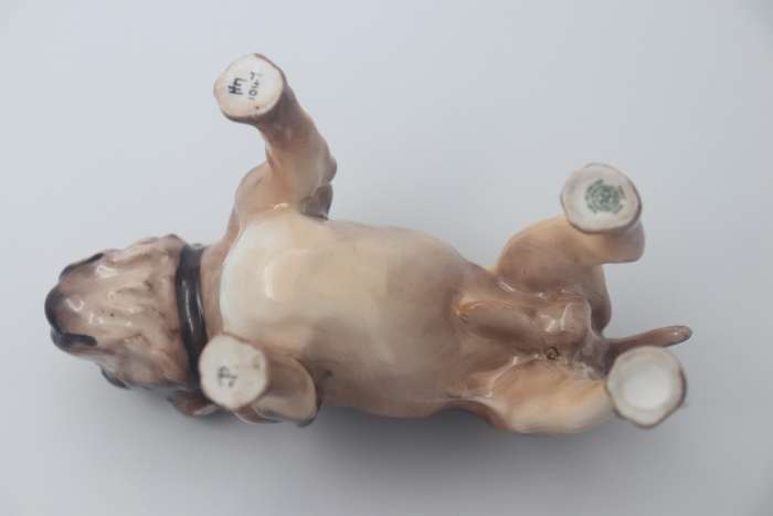 Royal Doulton Bulldog HN 1047 Dog Figurine