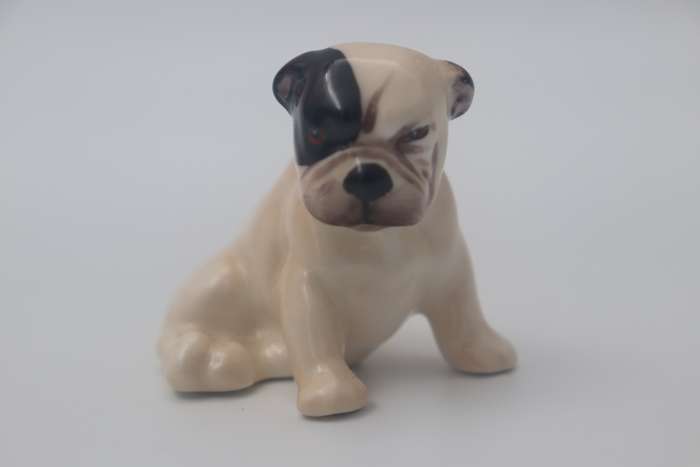 Vintage Royal Doulton Sitting Bulldog K2 9