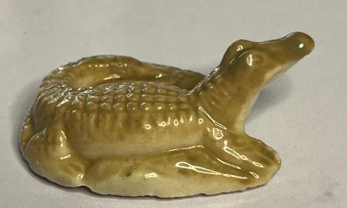 Vintage WADE Alligator - Porcelain  England