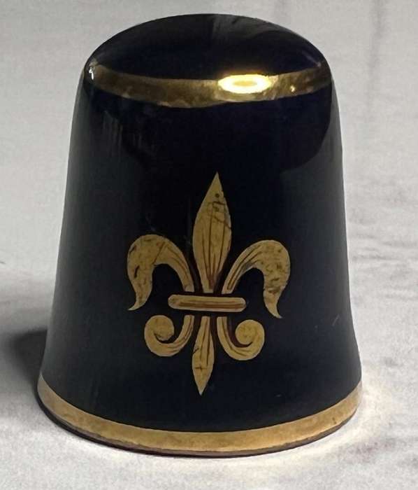 12 Vintage Fine Bone China Sewing Thimbles