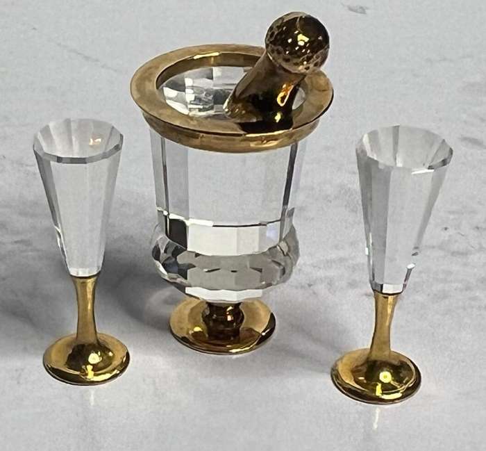 SWAROVSKI CRYSTAL MEMORIES  SPARKLING WINE COOLER / 2 FLUTES GOLD