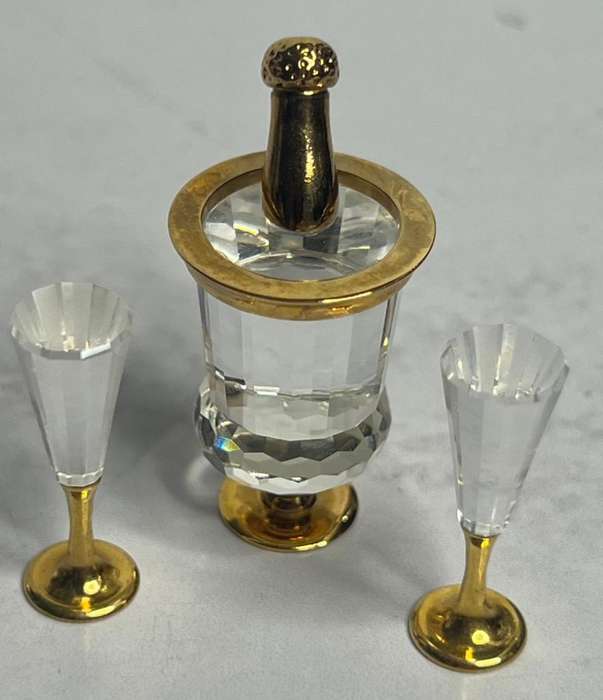 SWAROVSKI CRYSTAL MEMORIES  SPARKLING WINE COOLER / 2 FLUTES GOLD