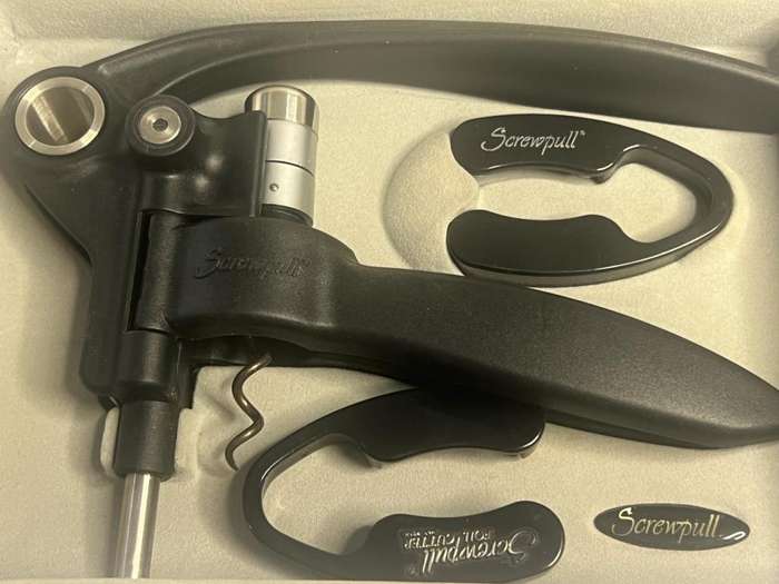 RARE VINTAGE Le CREUSET CSCREWPULL LEVER MODEL LM-205 SET WINE CORK OPENER & x2 FOIL CUTTERS