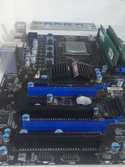 AMD  FX 6300 6 CORES CPU, 2X 2GB DDR3 RAM, MSI 970A-G43 MOTHERBOARD