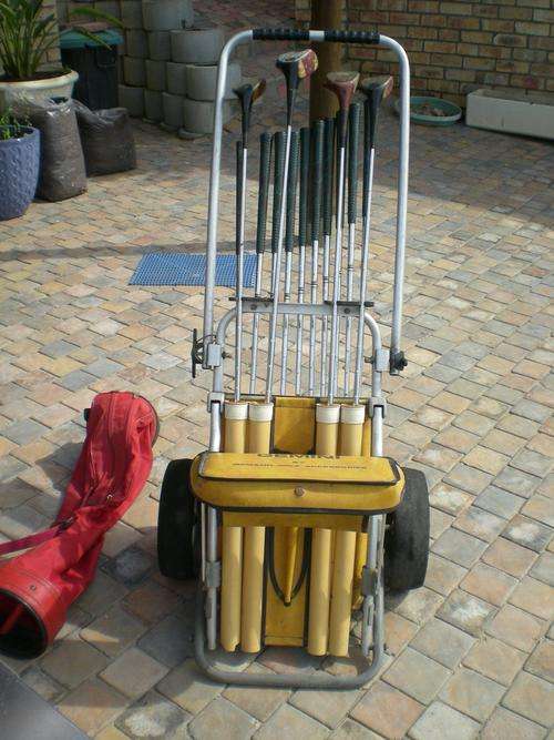 Gemini Golf Trolly (Seat) With set of Irons & woods,Red Golf Bag & Golf Balls  Included.