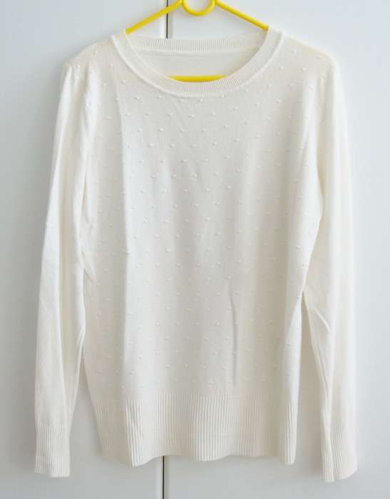 Ladies   Jersey  -   Size  medium -   Beautiful  White - Excellent condition -  Virtually new
