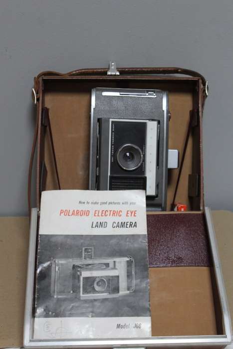 Vintage Polaroid camera c/w case & booklet