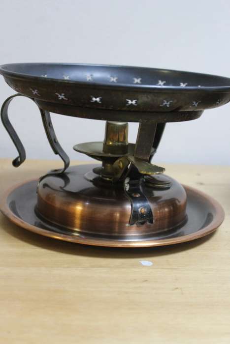 Magnificent Fondue Pot Set