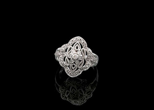 9ct (5.3grams) White Gold Diamond Ring