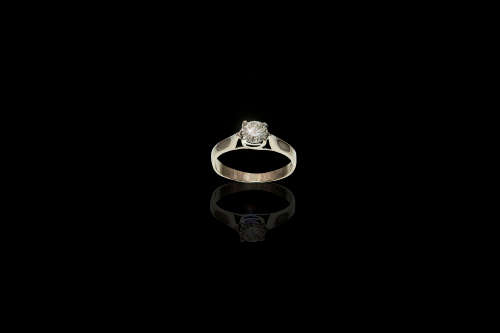 9ct  2.2gr White Gold and Diamond 0.55ct RB N SI2 Solitaire with a GIA cert