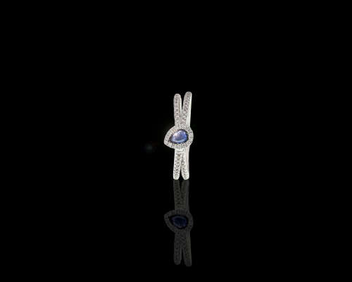 3.3 grams 18 carat White Gold Sapphire and Diamond Cocktail Ring