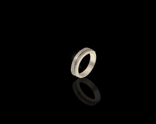 6.2 grams 18 carat White Gold Half Eternity Ring